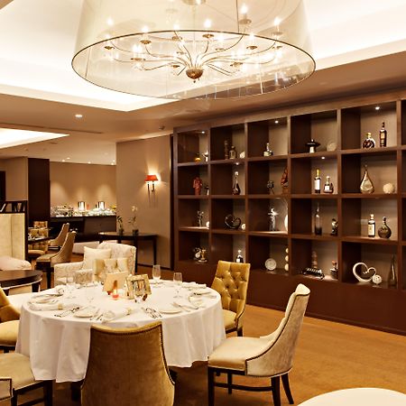 Joy Nostalg Hotel And Suites Manila Managed By The Ascott Limited Pasig City Exteriör bild