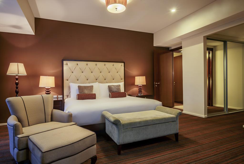 Joy Nostalg Hotel And Suites Manila Managed By The Ascott Limited Pasig City Exteriör bild