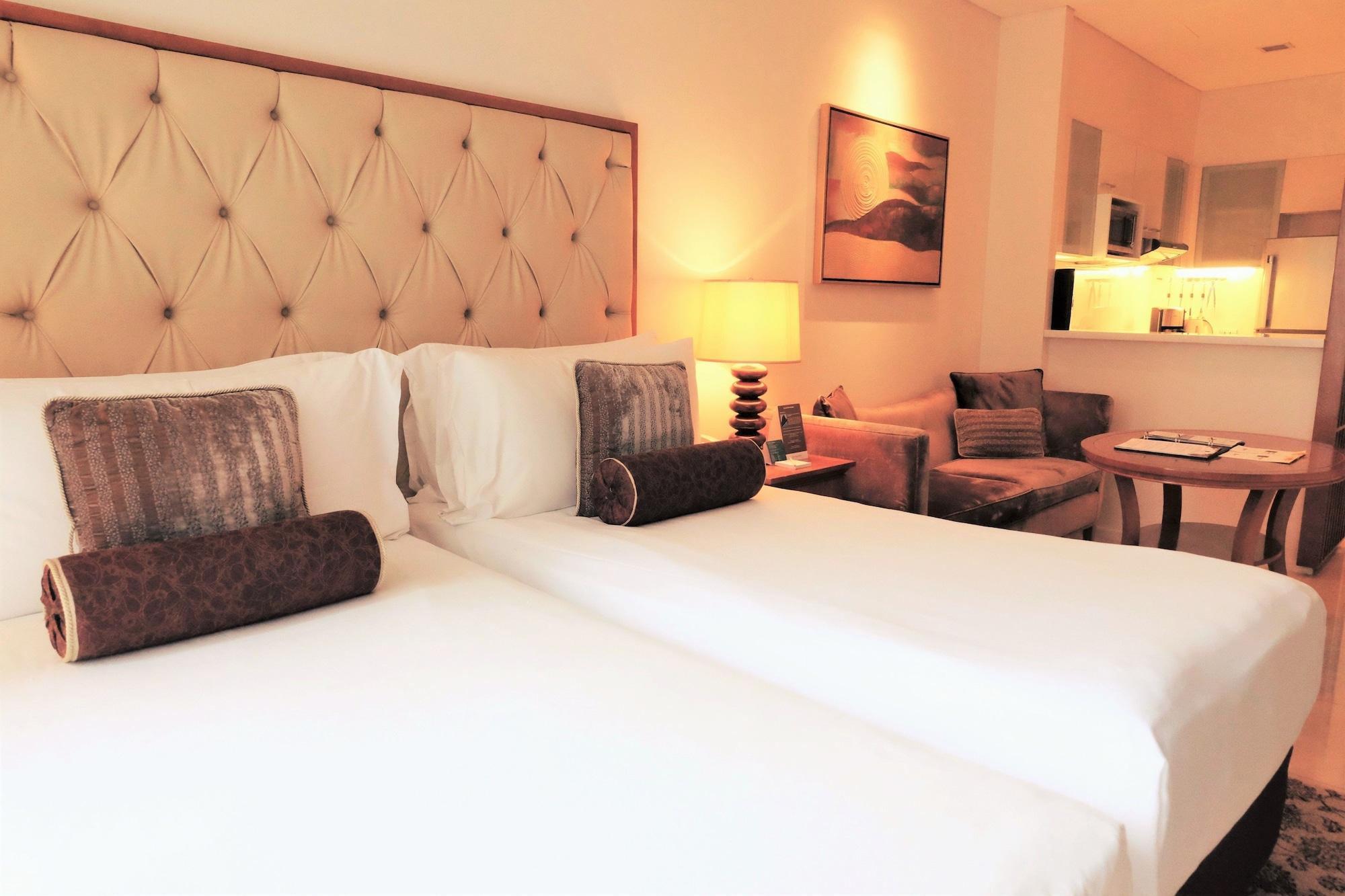 Joy Nostalg Hotel And Suites Manila Managed By The Ascott Limited Pasig City Exteriör bild