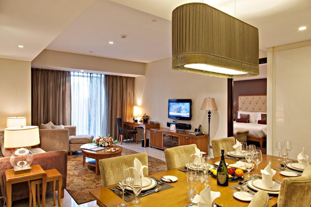 Joy Nostalg Hotel And Suites Manila Managed By The Ascott Limited Pasig City Exteriör bild