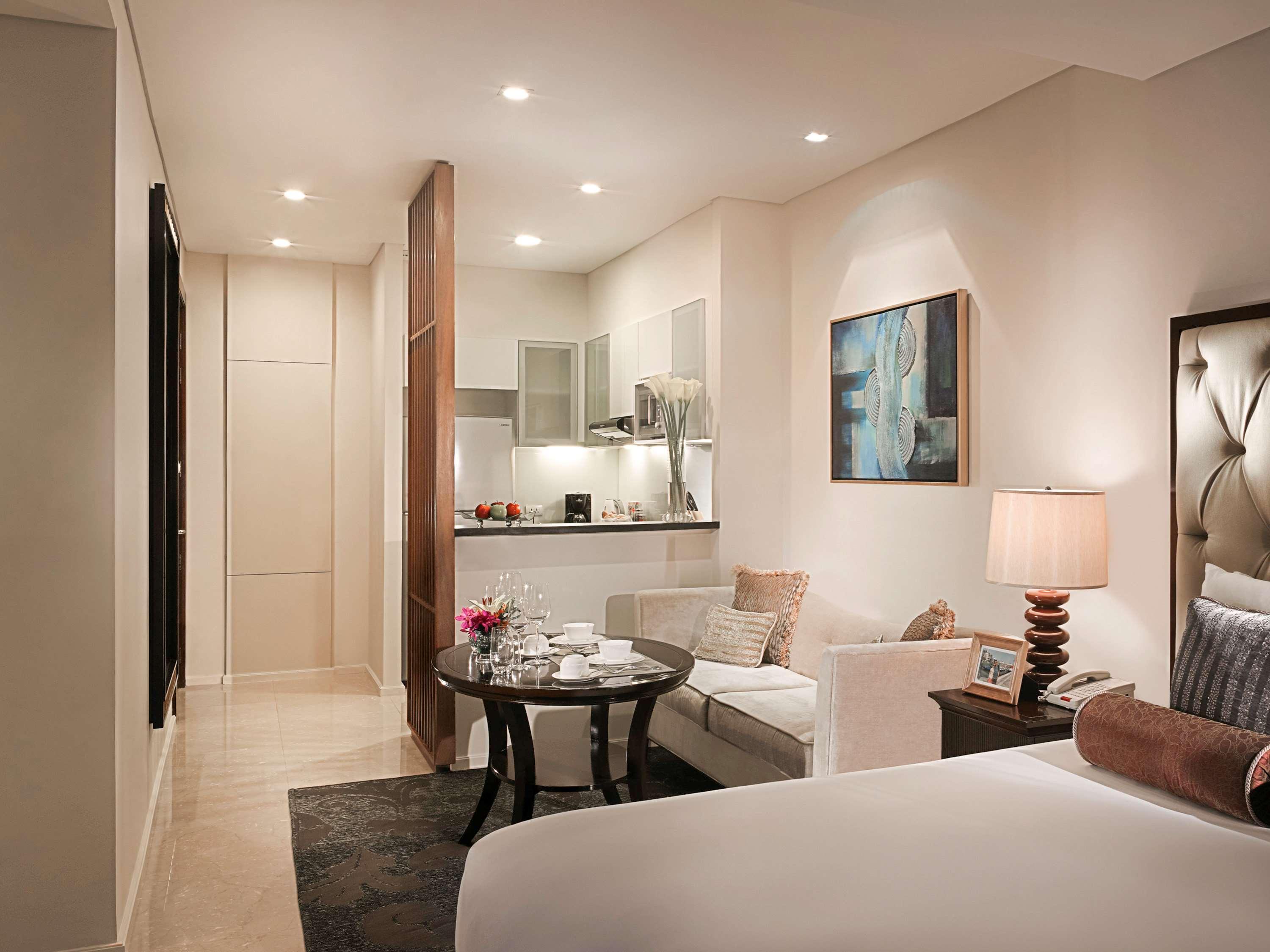 Joy Nostalg Hotel And Suites Manila Managed By The Ascott Limited Pasig City Exteriör bild