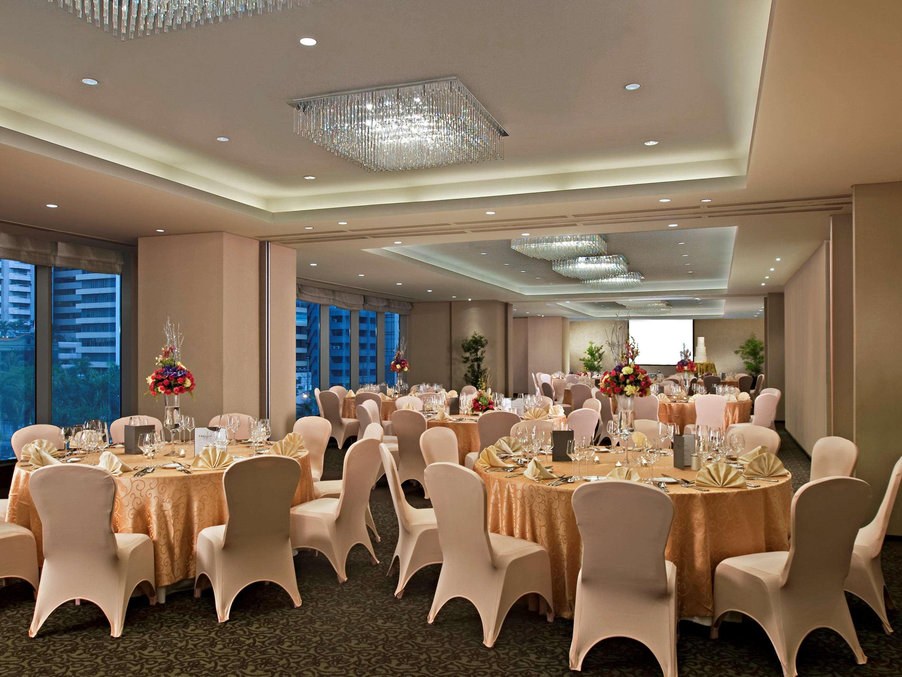Joy Nostalg Hotel And Suites Manila Managed By The Ascott Limited Pasig City Exteriör bild